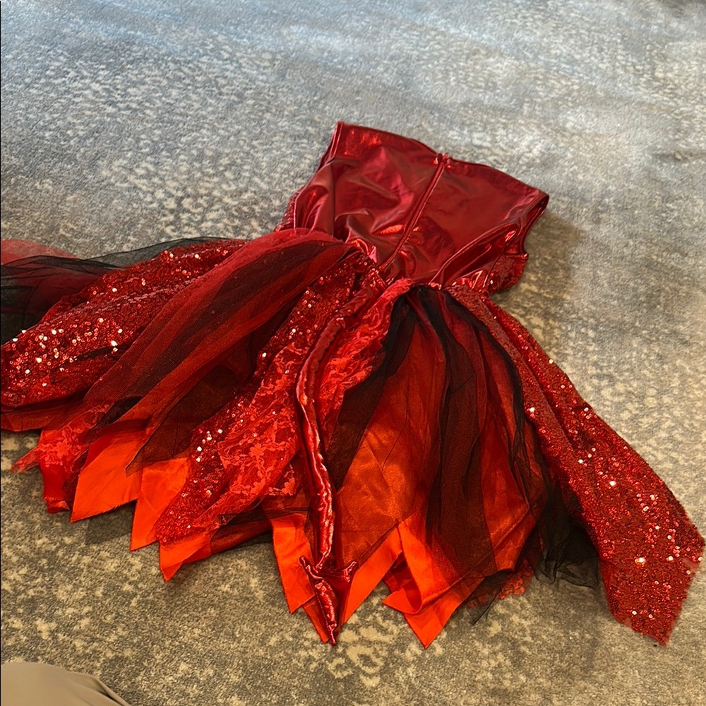 Red and black devil Costume for kids size M - Picture 4 of 8
